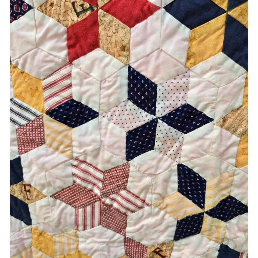 Vintage Handmade Patriotic Star Quilt 36 x 36 Wall Hanging Baby Blanket 1998 EUC